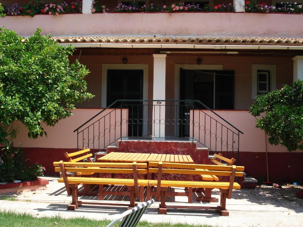 Villa Toula Dassia  Exterior photo