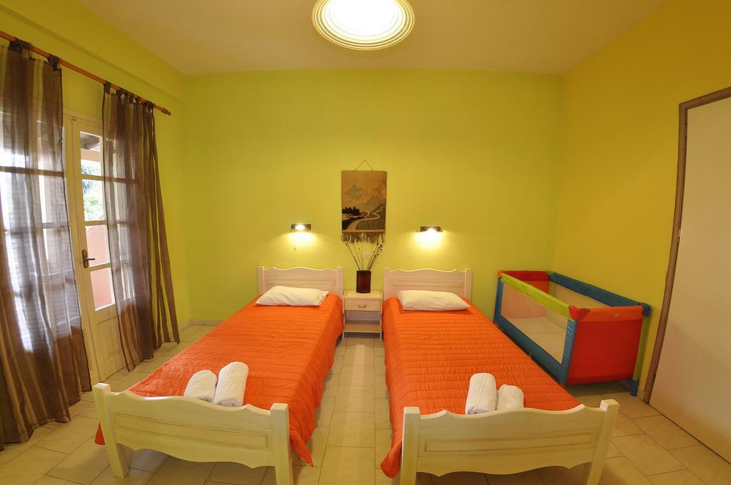 Villa Toula Dassia  Room photo